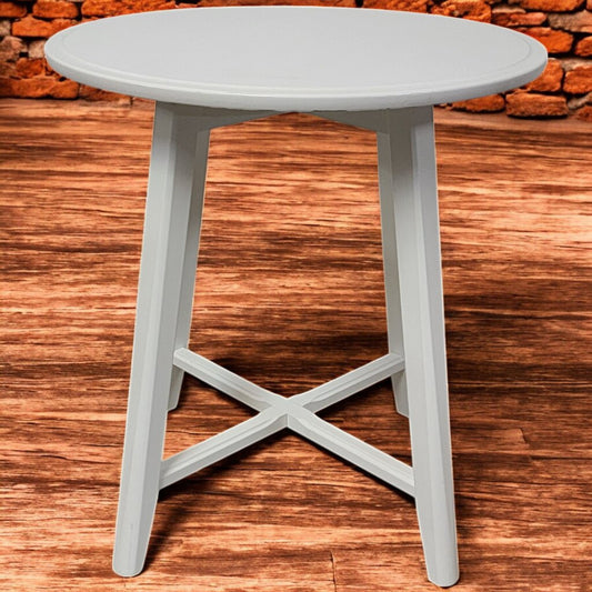 6206 Large Round white Accent Table