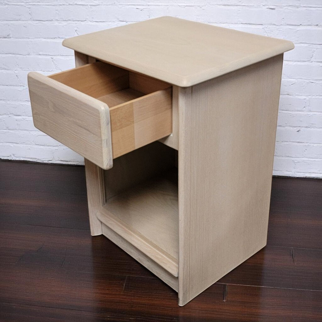 6710 Vintage Contemporary Pickled Nightstand