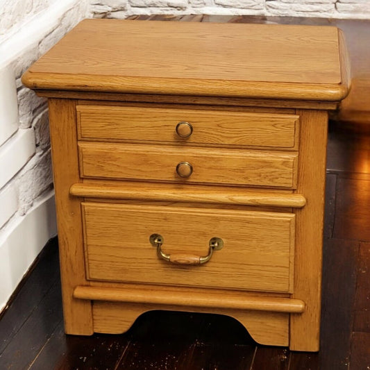 6719 Colonia Oak 2 Drawer Nightstand