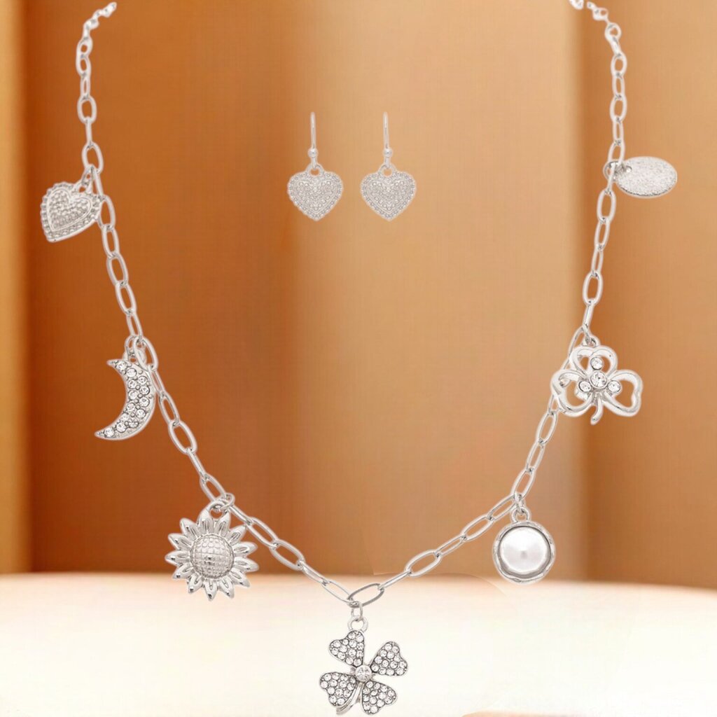 Silver Classic Charming Charms Necklace Set