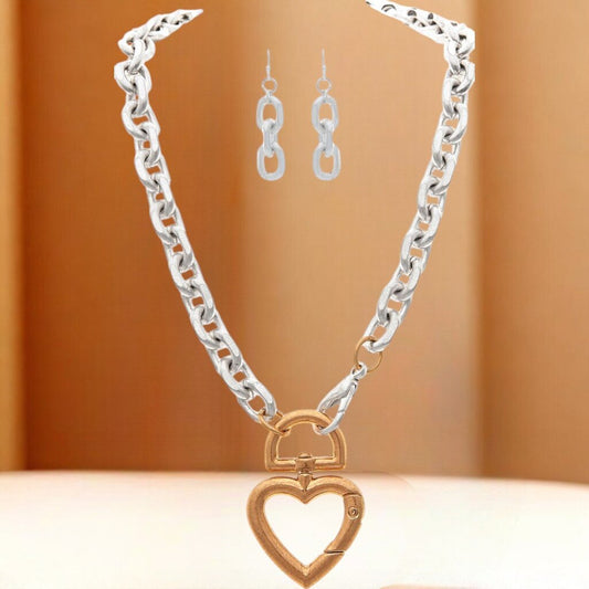 Heavy Chain Link Heart Necklace New JEWELRY *Wholesale* Butterfly