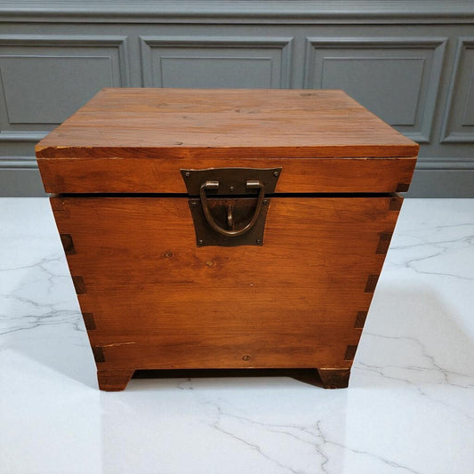 6969 Rustic Wooden Pine Trunk with Iron Clasp Used Furniture