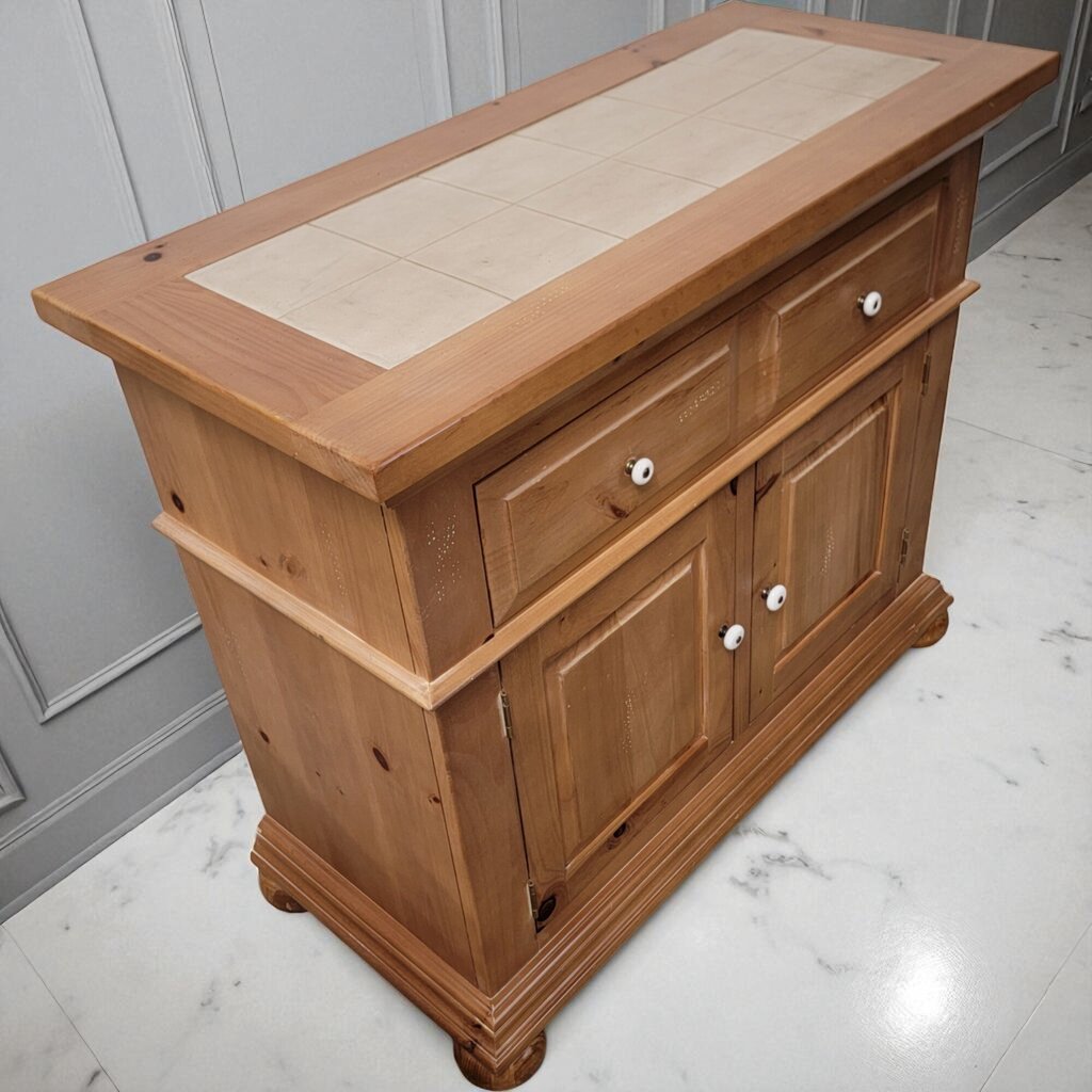 7046 Broyhill Kitchen Tile Top #Buffet with Ceramic Knobs