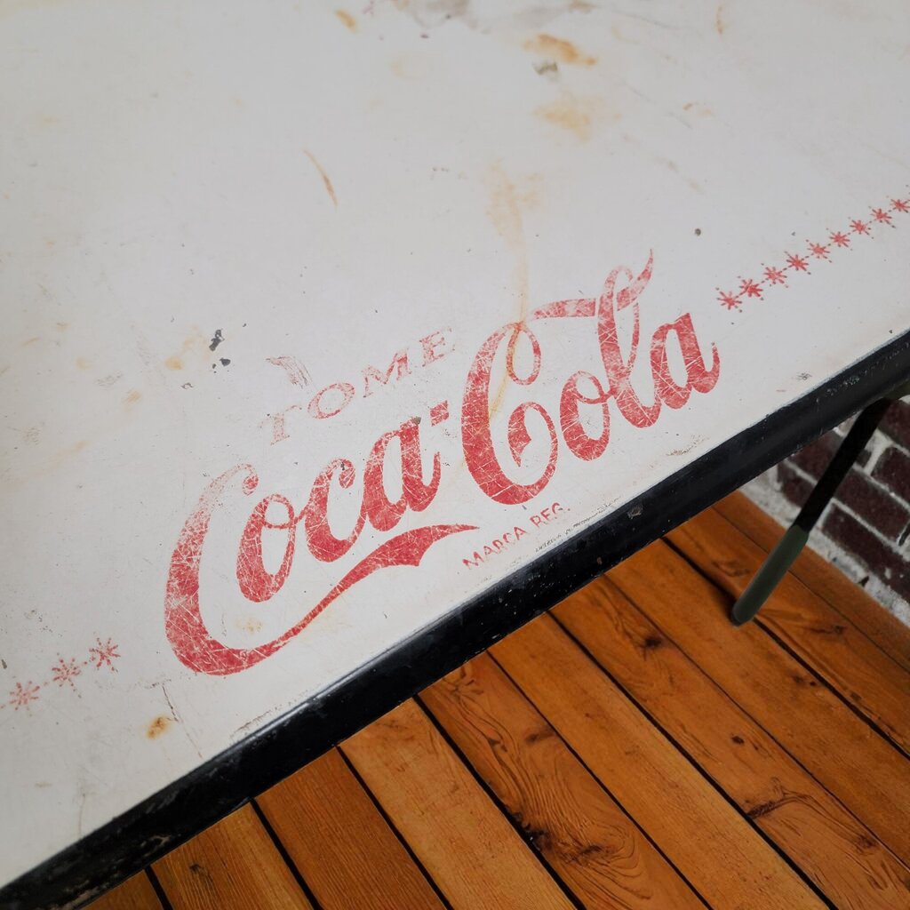 7054 Vintage Folding Metal Top Coke Table Furniture