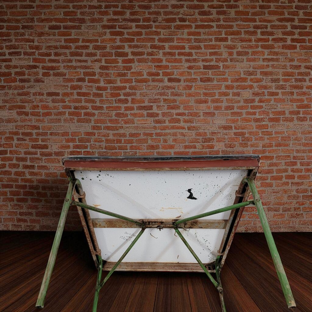 7054 Vintage Folding Metal Top Coke Table Furniture