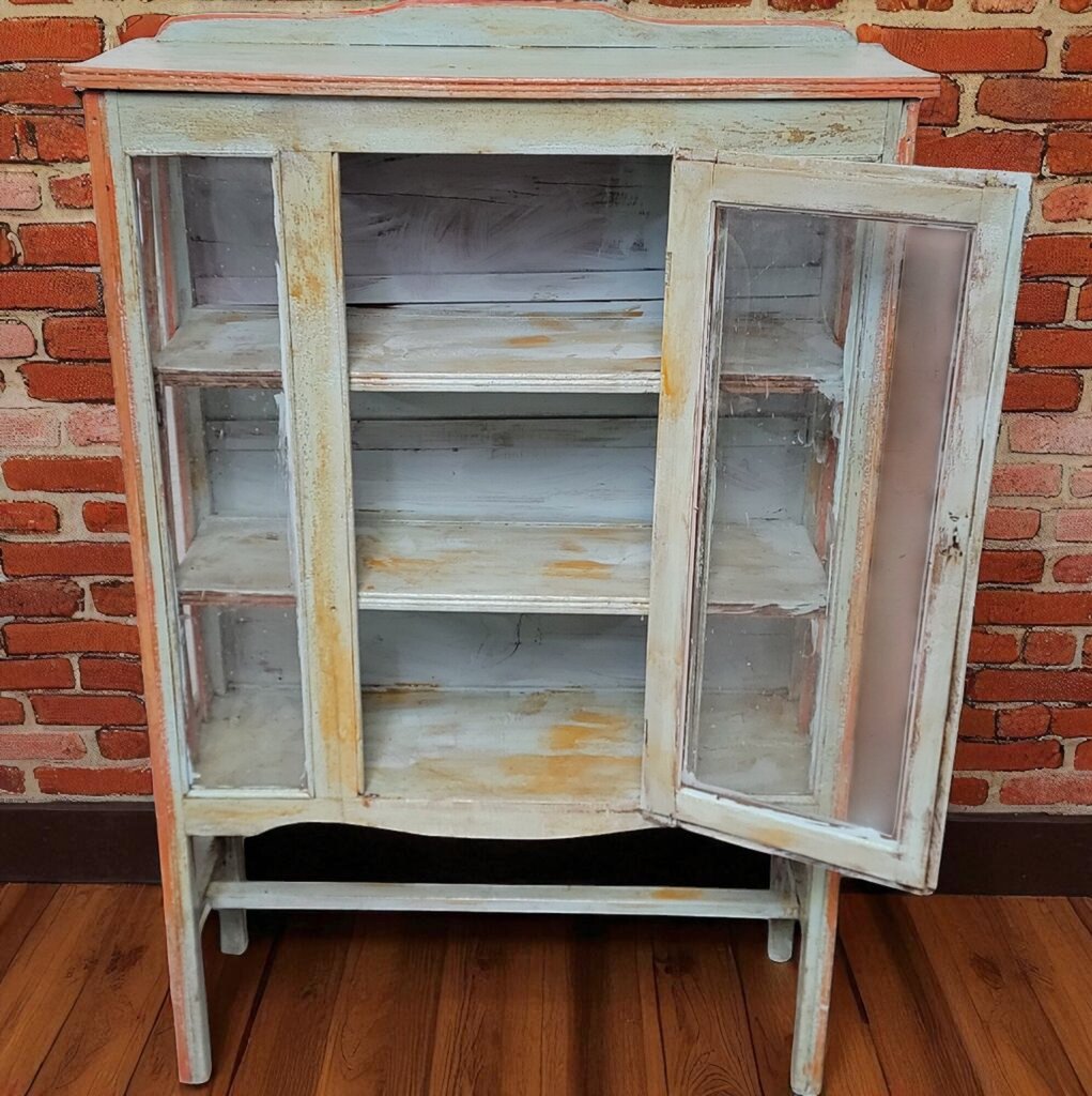 7077 Chippy Glass Front Curio Cabinet Furniture