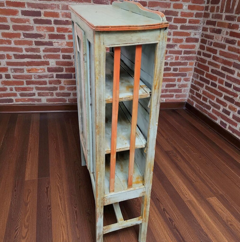 7077 Chippy Glass Front Curio Cabinet Furniture