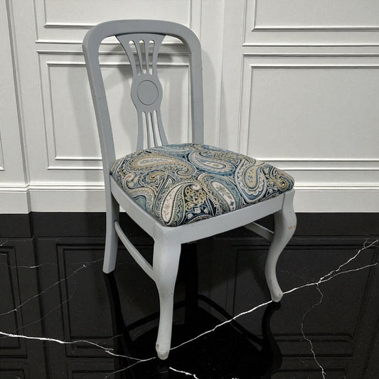 7161 Paisley Print Accent Chair Used Furniture