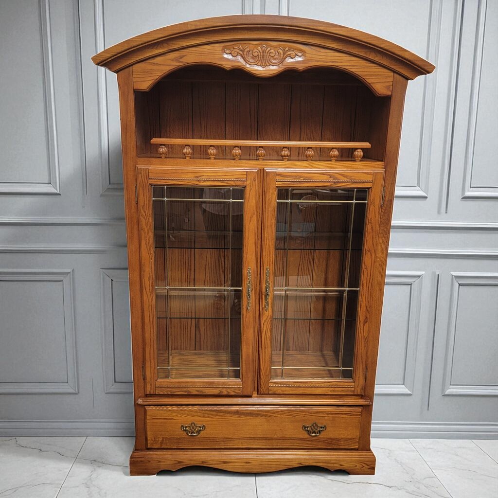 7184 Oak Curio Display #Cabinet with Drawer Used ~ Furniture