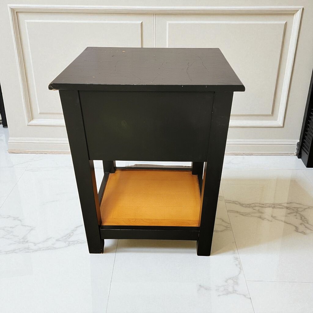 7195 Chippy Broyhill Nightstand with Drawer Furniture