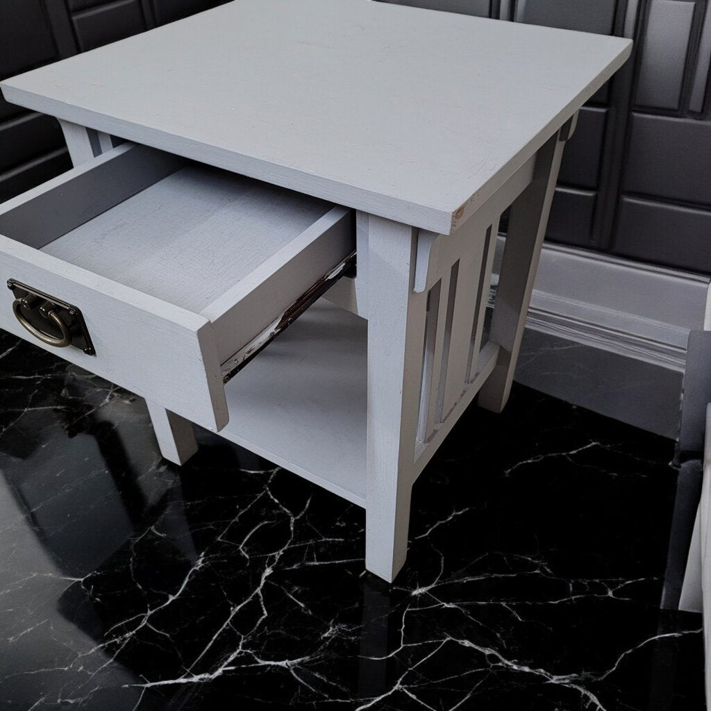 7267 Gray Nightstand with Drawer ~ Furniture