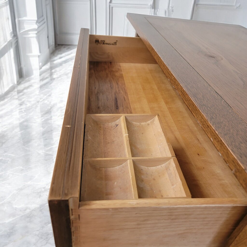 7331 Vintage Thomasville Oak 5 Drawer Chest ~ Furniture