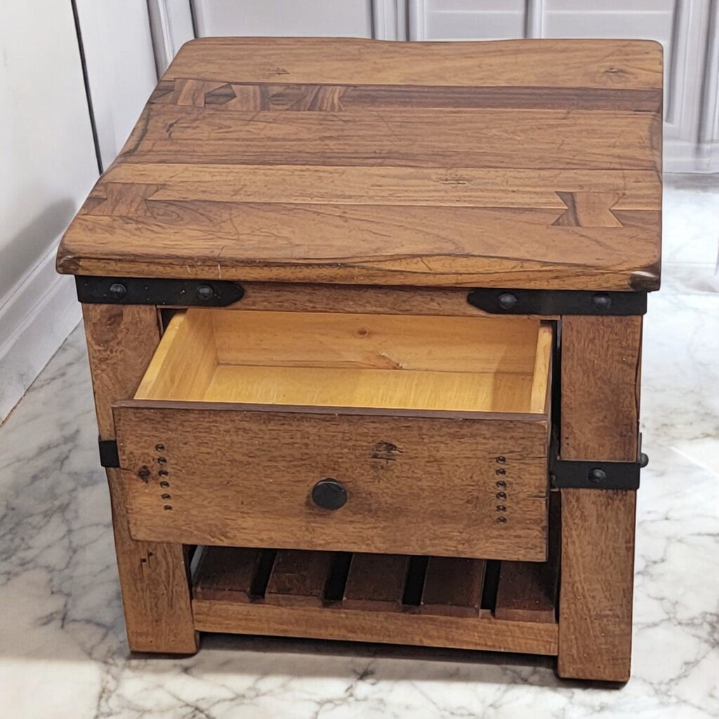 7354 Rustic End Table with Drawer ~ Furniture