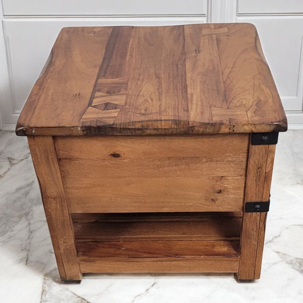7354 Rustic End Table with Drawer ~ Furniture