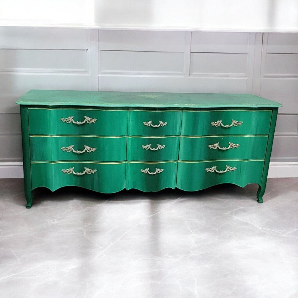 7362 Shamrock Green 9 Drawer French Provincial Dresser Used ~ Furniture