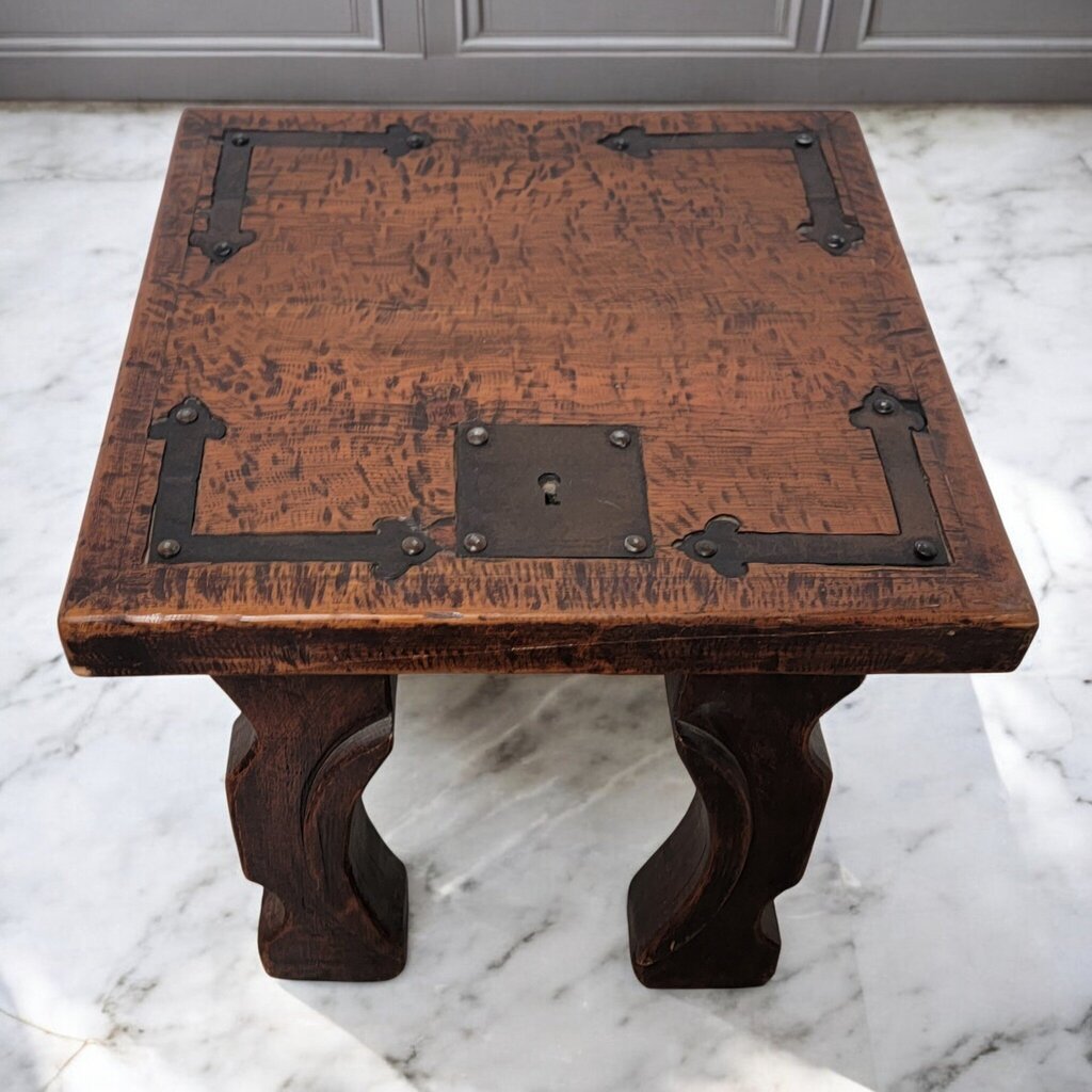 7411 Rustic Pine and Iron Keyhole Side #Table ~ Furniture