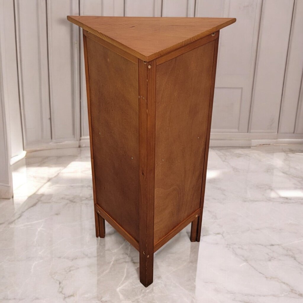 7461 Country Style Corner Cabinet ~ Furniture