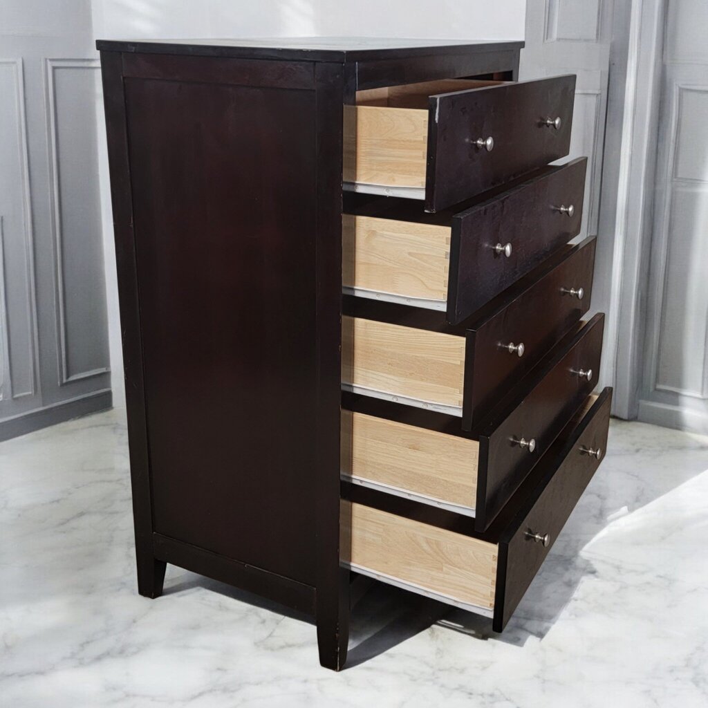 7482 Contemporary Espresso 5 Drawer #Chest