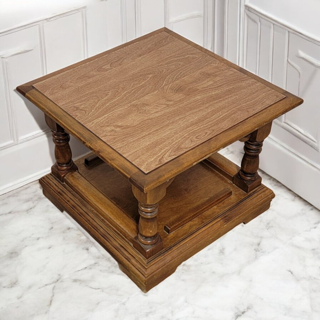 7525 Small Wood Grain Accent Table ~ FURNITURE
