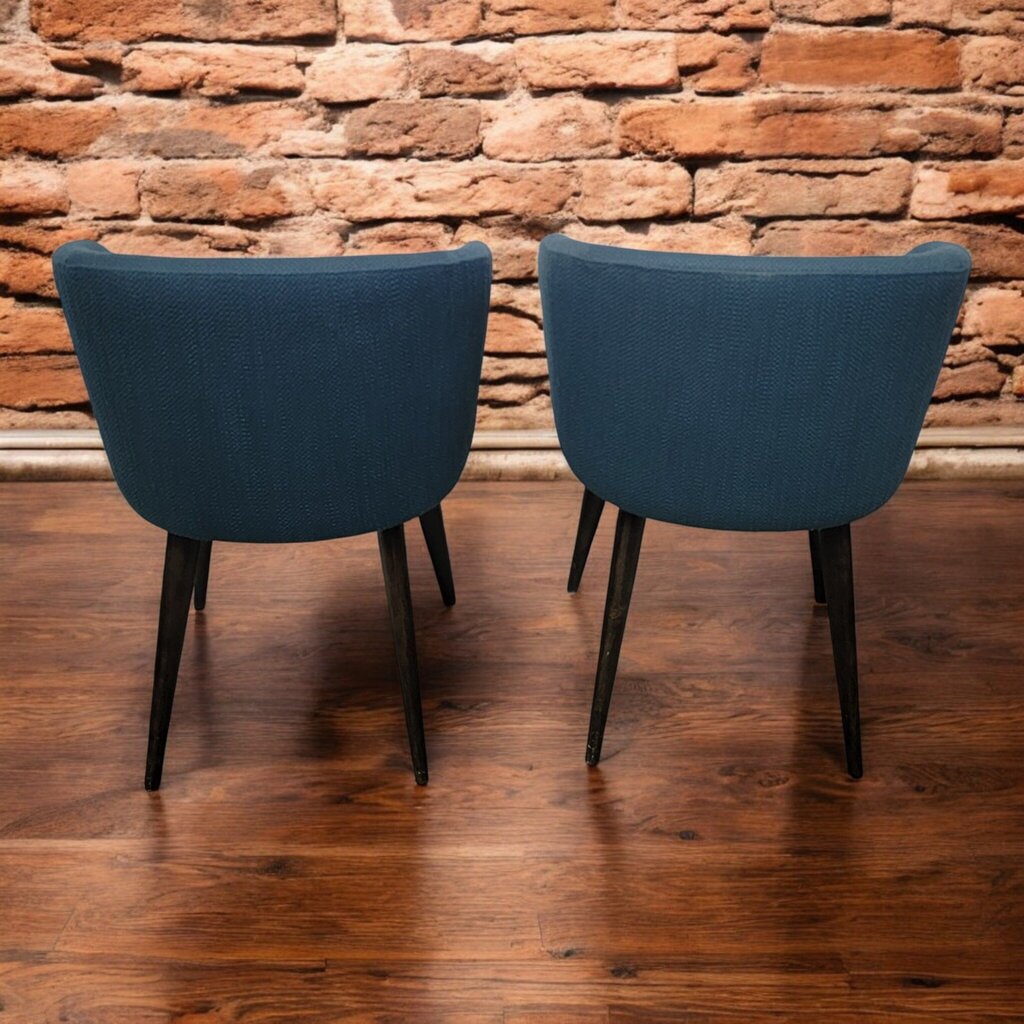 7600-7601 Contemporary Teal Barrel Chair