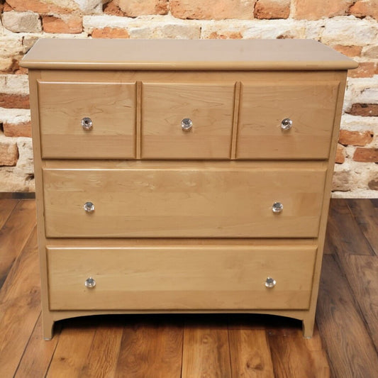 7602 Blonde Pine 3 Drawer Chest
