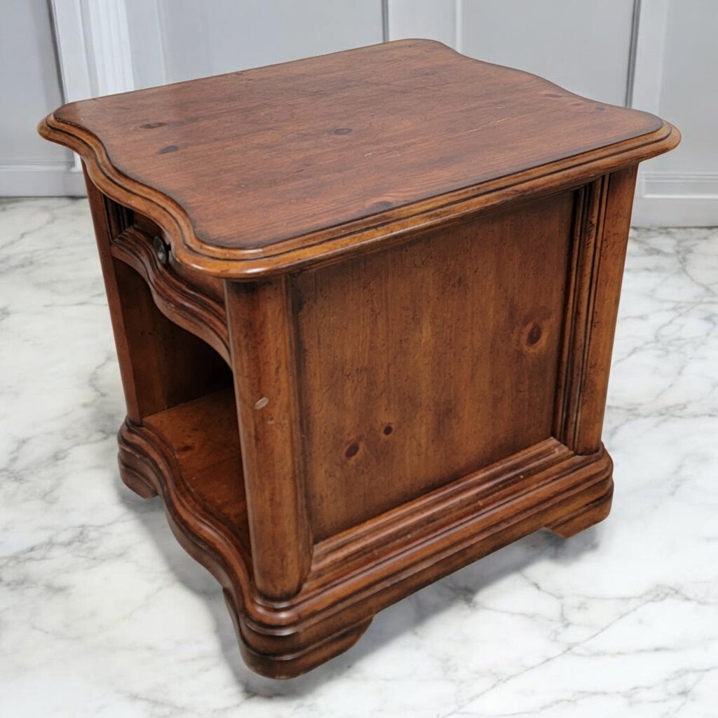 7724 Oversized Pine #Nightstand with Drawer