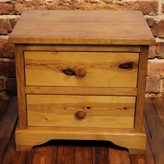 7725 Country Pine 2 Drawer Nightstand