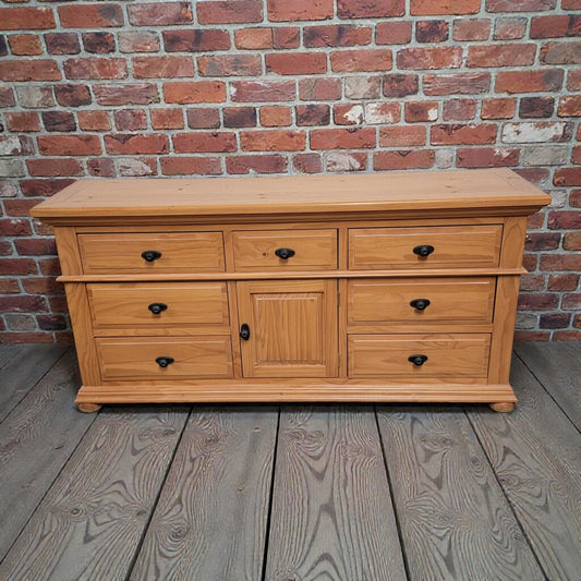 7776 Broyhill 9 Drawer #Dresser