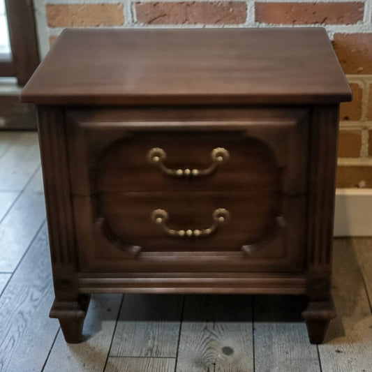 7796 Traditional Maple 2 drawer Nightstand