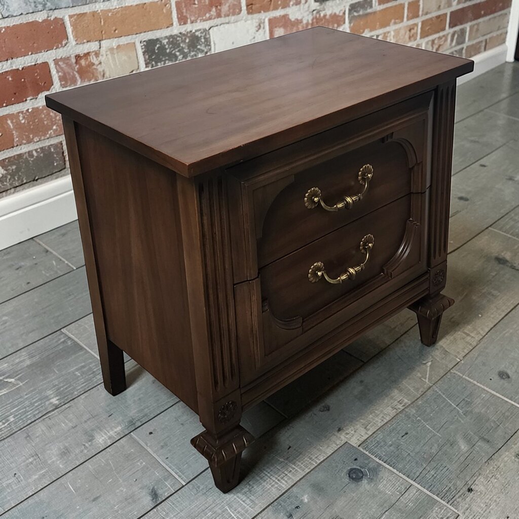7796 Traditional Maple 2 drawer Nightstand