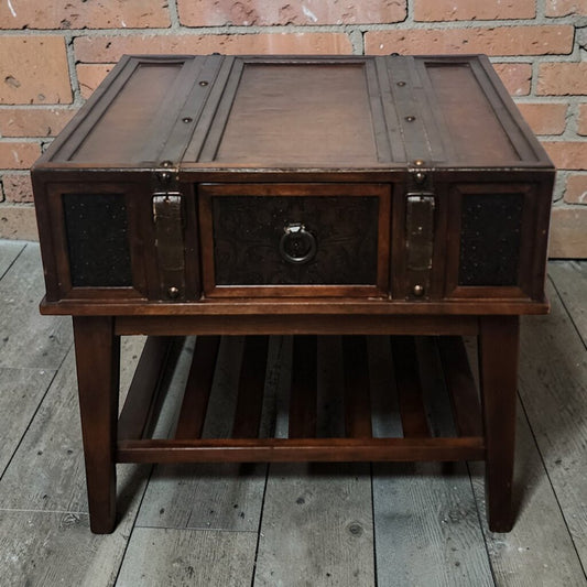 7797 Trunk Side #Table with Shelf