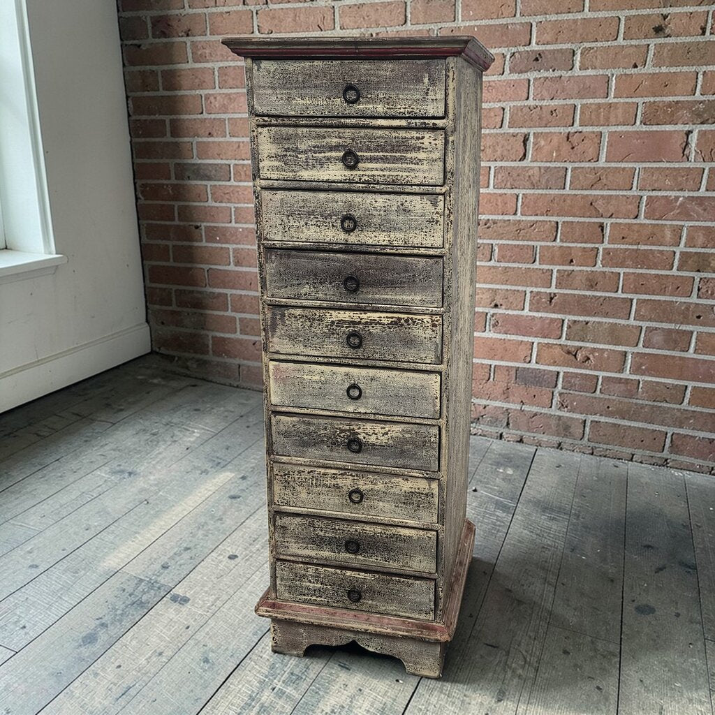 7801 Rustic Chippy Lingerie #Chest