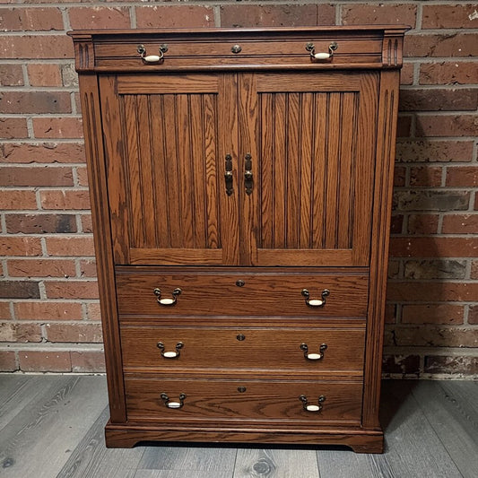 7807 Traditional Oak #Armoire