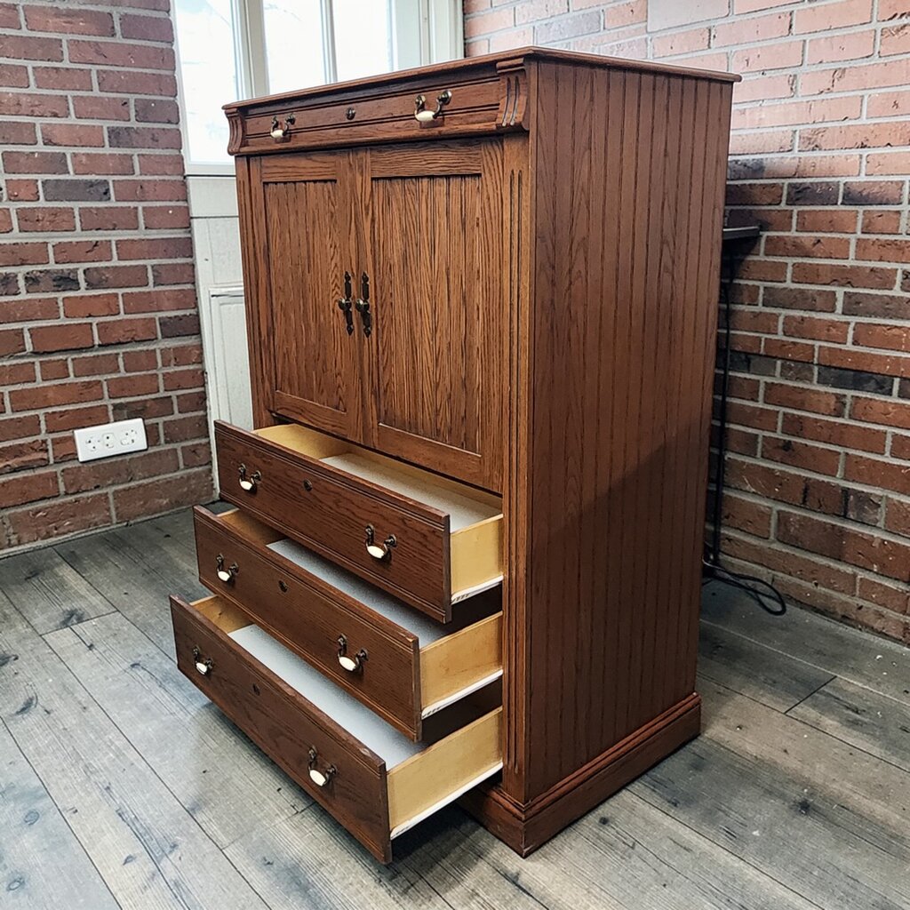 7807 Traditional Oak #Armoire ~ FURNITURE