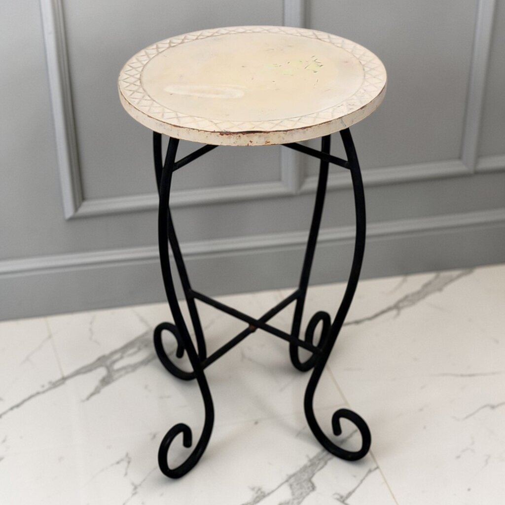 7845 Black and Metal Side Table
