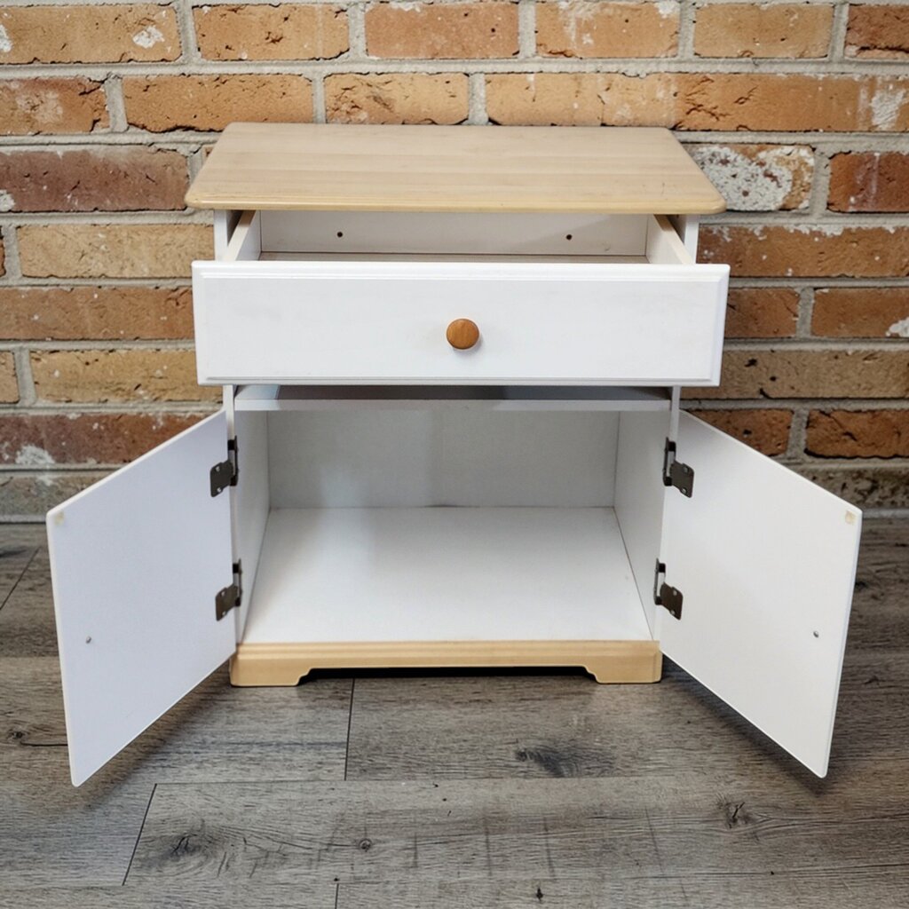 7846 White and Wood Rolling Kitchen #Cart