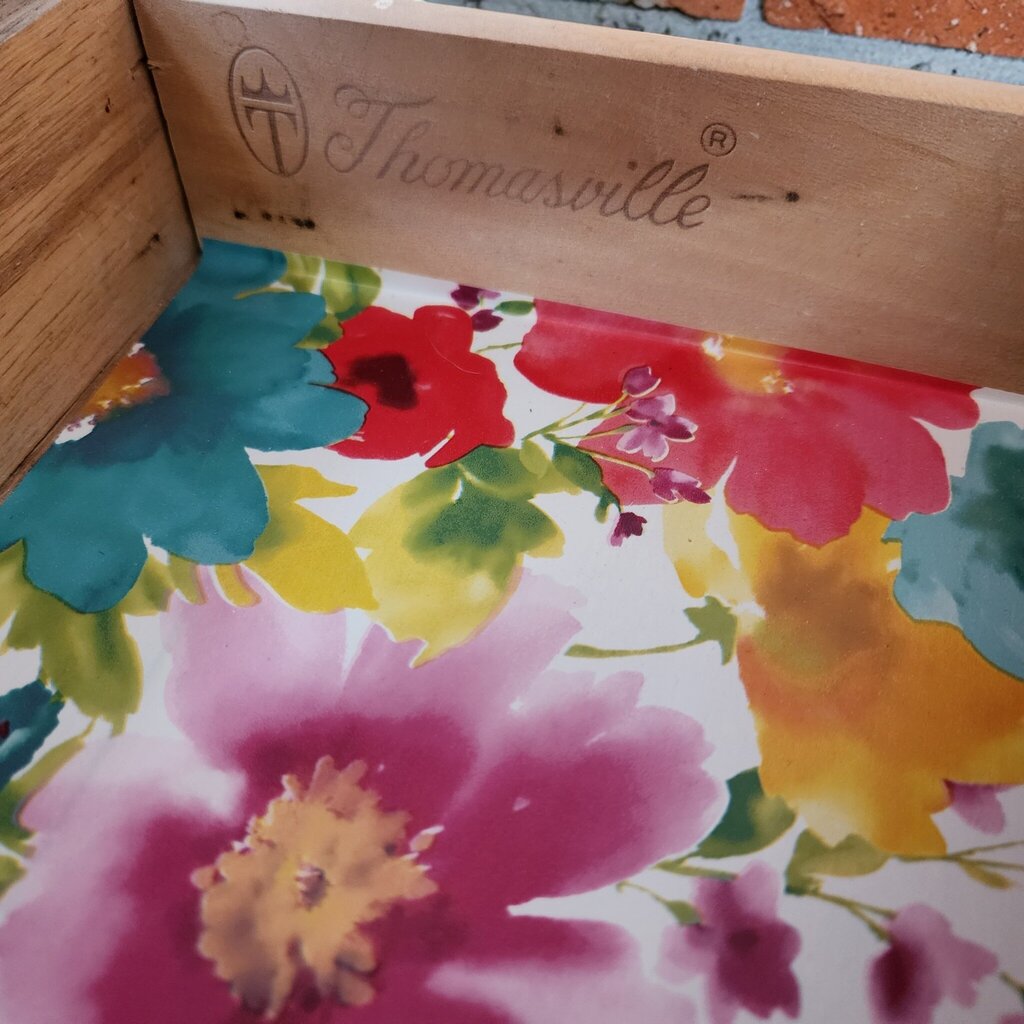 7851 White Queen Anne Side #Table with Drawer