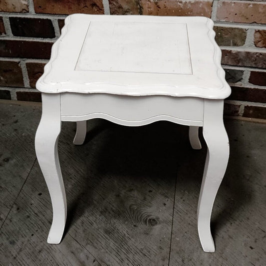 7852 White Queen Anne Side #Table