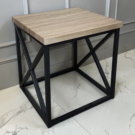 7866 Farmhouse Metal and Woodgrain SIde Table
