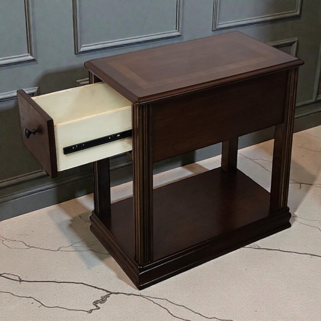 7874 Traditional Wood End Table with Drawer