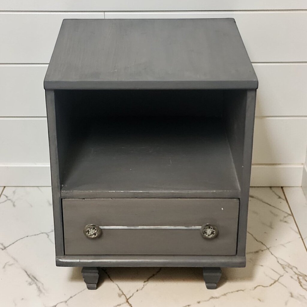7892 Gray Mid Century Nightstand with Drawer