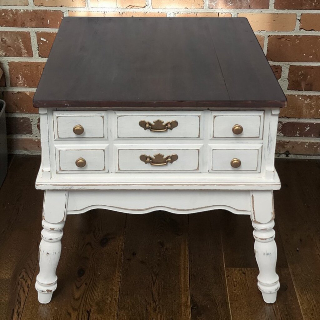 7898 Distressed Two-Tone French Provincial Style End #Table Used ~ FURNITURE