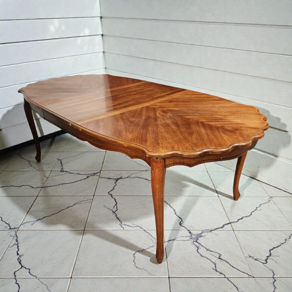 7916 Mid-Century French Provincial Scalloped Extension Dining #Table