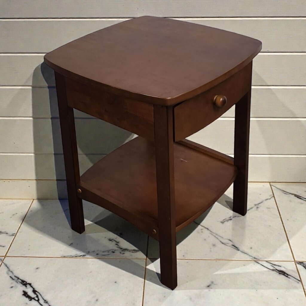 7937 Winsome Wood Eugene Accent Table