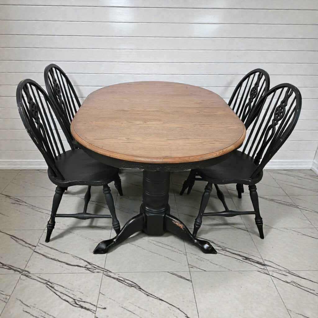7949 Farmhouse Oak Trestle Table with 4 Windsor Chairs