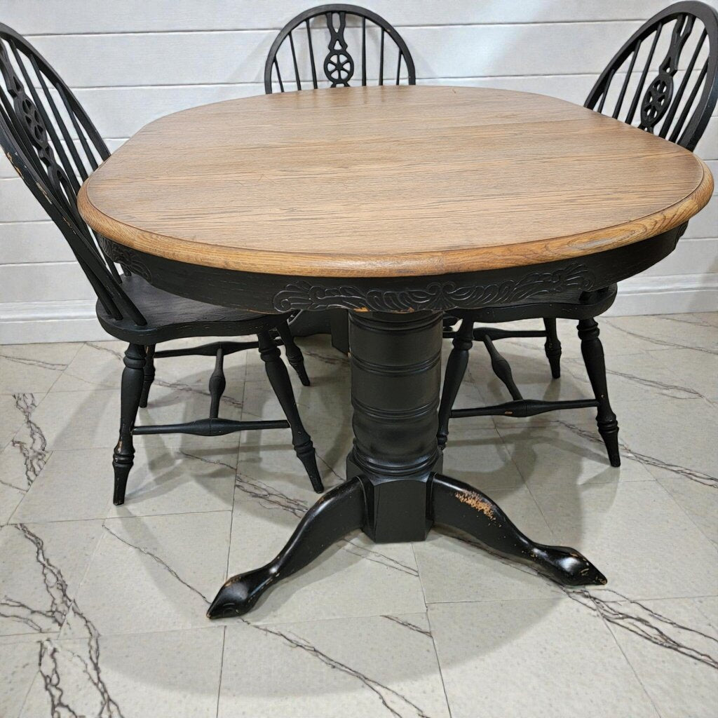 7949 Farmhouse Oak Trestle Table with 4 Windsor Chairs