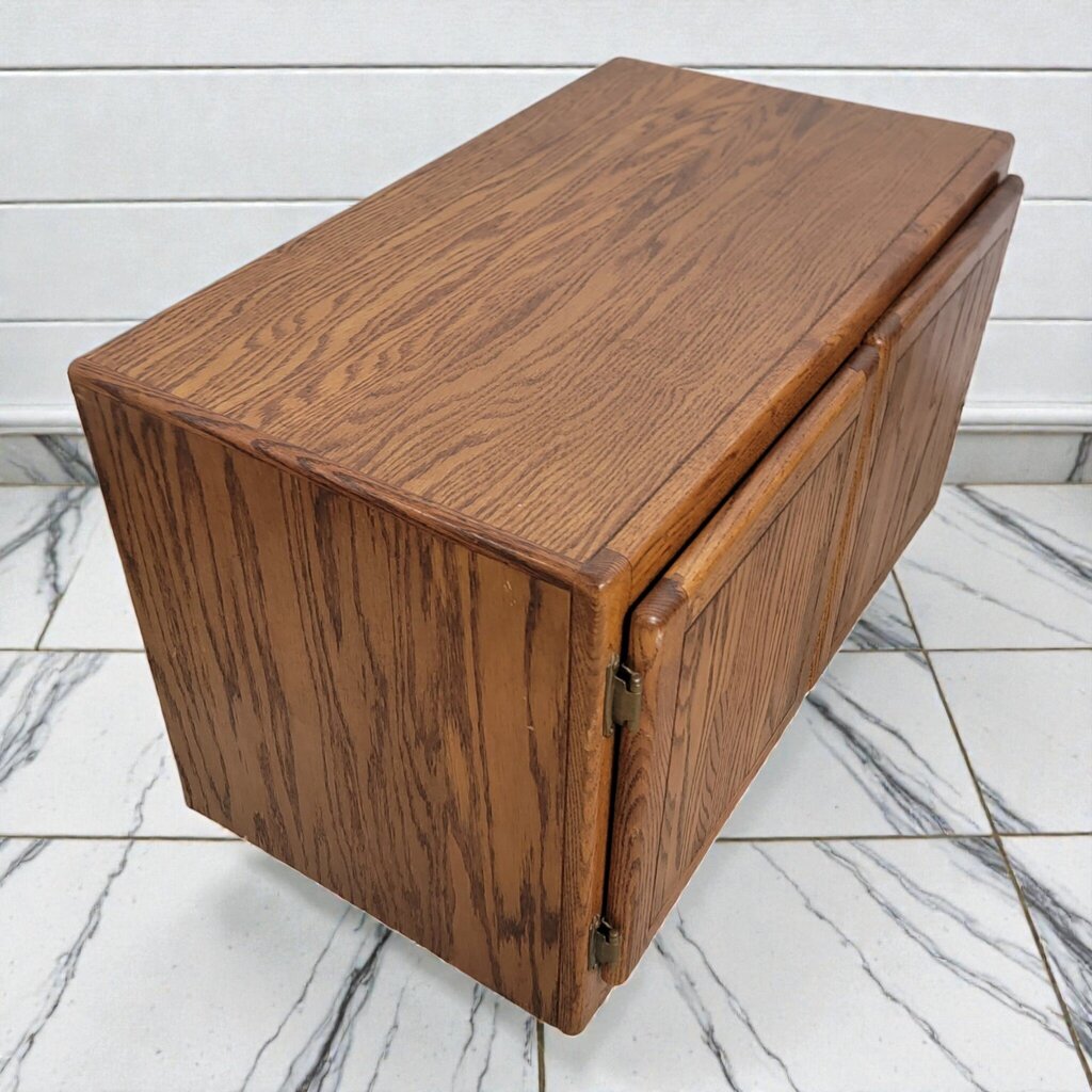 7974 Oak Rolling Media #Cabinet