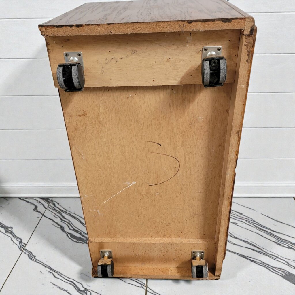 7974 Oak Rolling Media #Cabinet