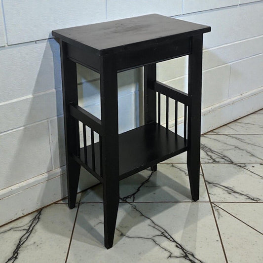 7987 Contemporary Mission-Style Side Table with Slatted Sides