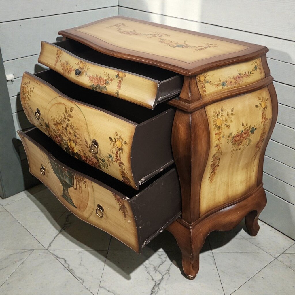 7991 Hand-Painted Floral Bombe #Chest